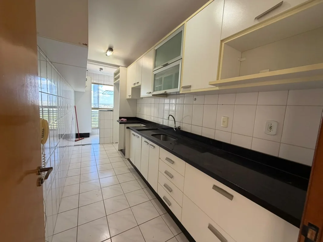 Descubra este confortável e elegante apartamento localizado no Residencial Uberl...