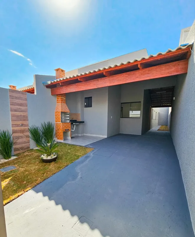 Casa para venda no Terra Bela em Senador Canedo.Casa conta com:- 3 quartos sendo...