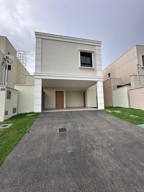 Sobrado pronto no Condomínio Jardins Marselha, em Aparecida de Goiânia, localiza...