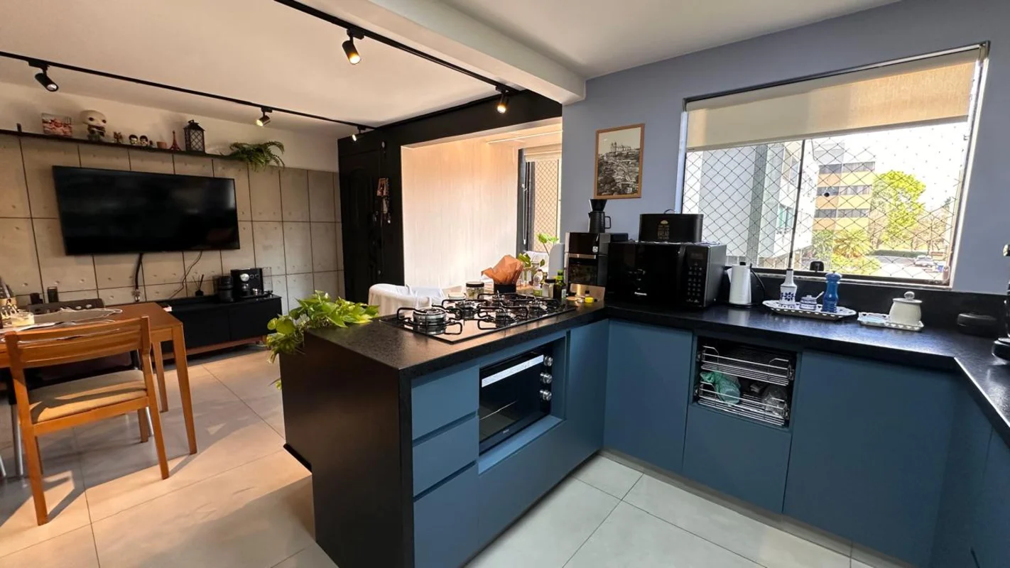 Julisce Alencar Assessoria Imobiliária vende:Apartamento reformado na QRSW 07 – ...