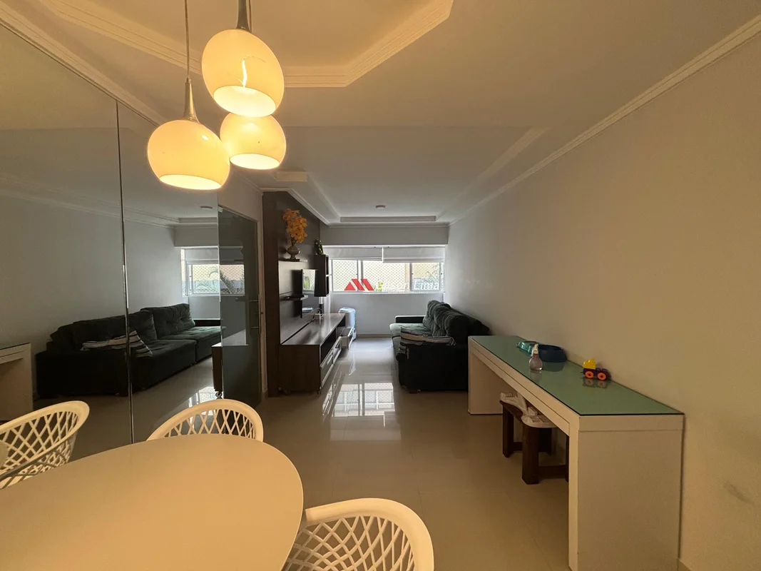 ** 92 m2 - 3 Quartos/suíte - Porcelanato - 2 VAGAS SOLTAS - Ótimo condomínio e L...