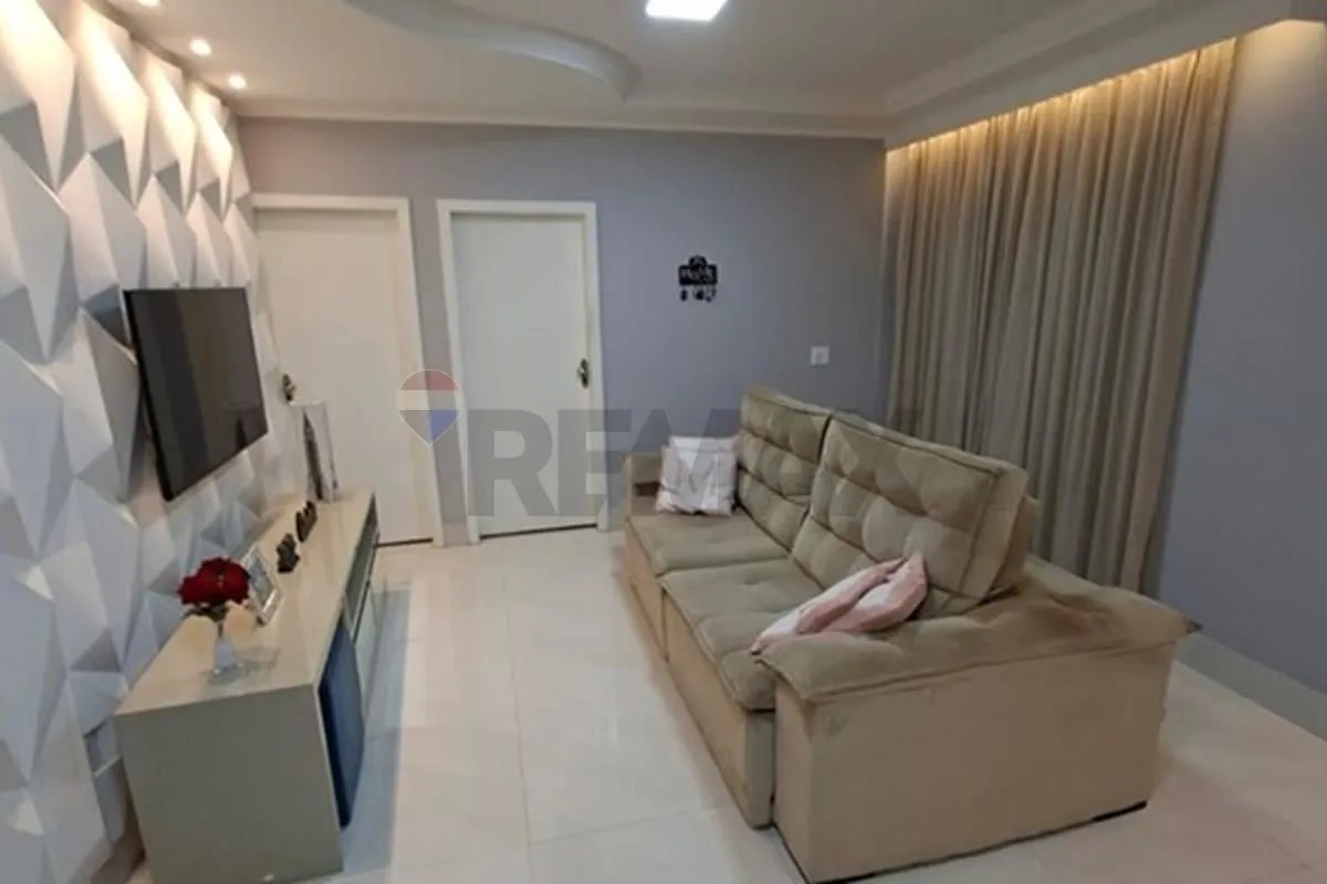 Excelente oportunidade de investimento: casa principal e dois apartamentos locad...