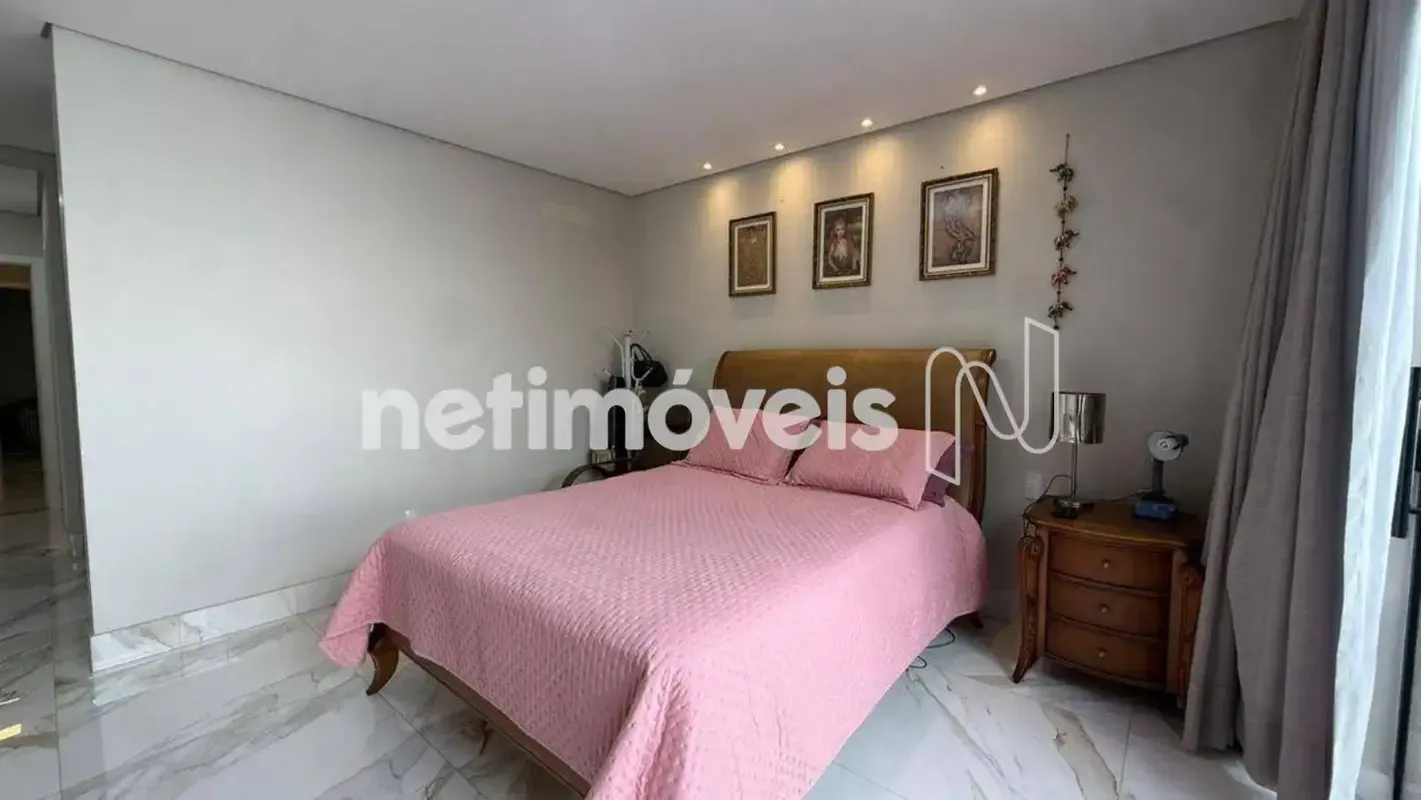  Casa de Alto Padrão em Vicente Pires | 5 Suítes | Piscina | Energia Solar R$ 1....