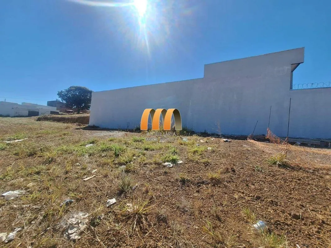 Lote de terreno n. 16 (dezesseis), da quadra n. 33 (trinta e três), do loteament...