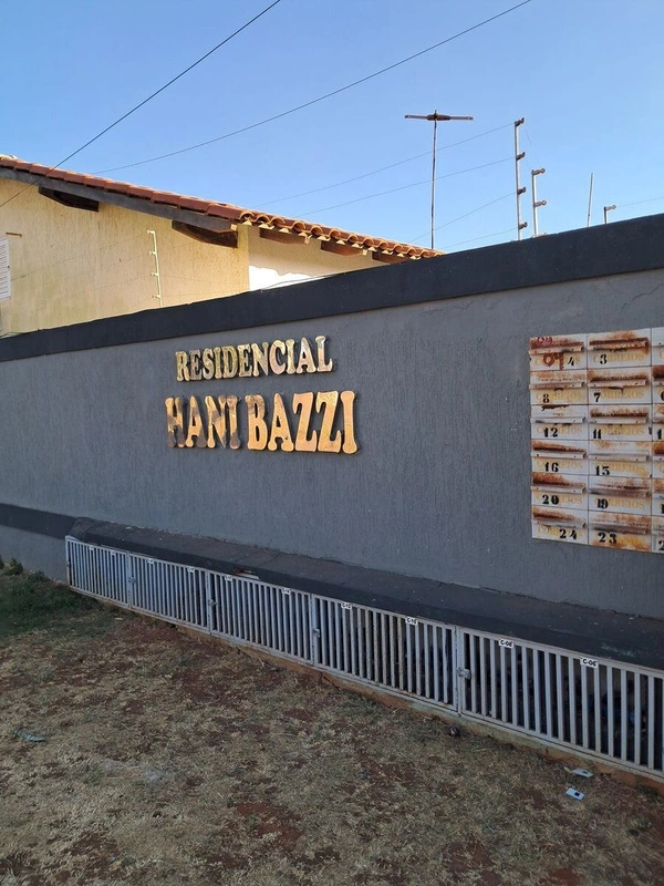 Excelente Casa em Condomínio Fechado, composta de 02 Quartos, Cozinha Ampla, Ban...