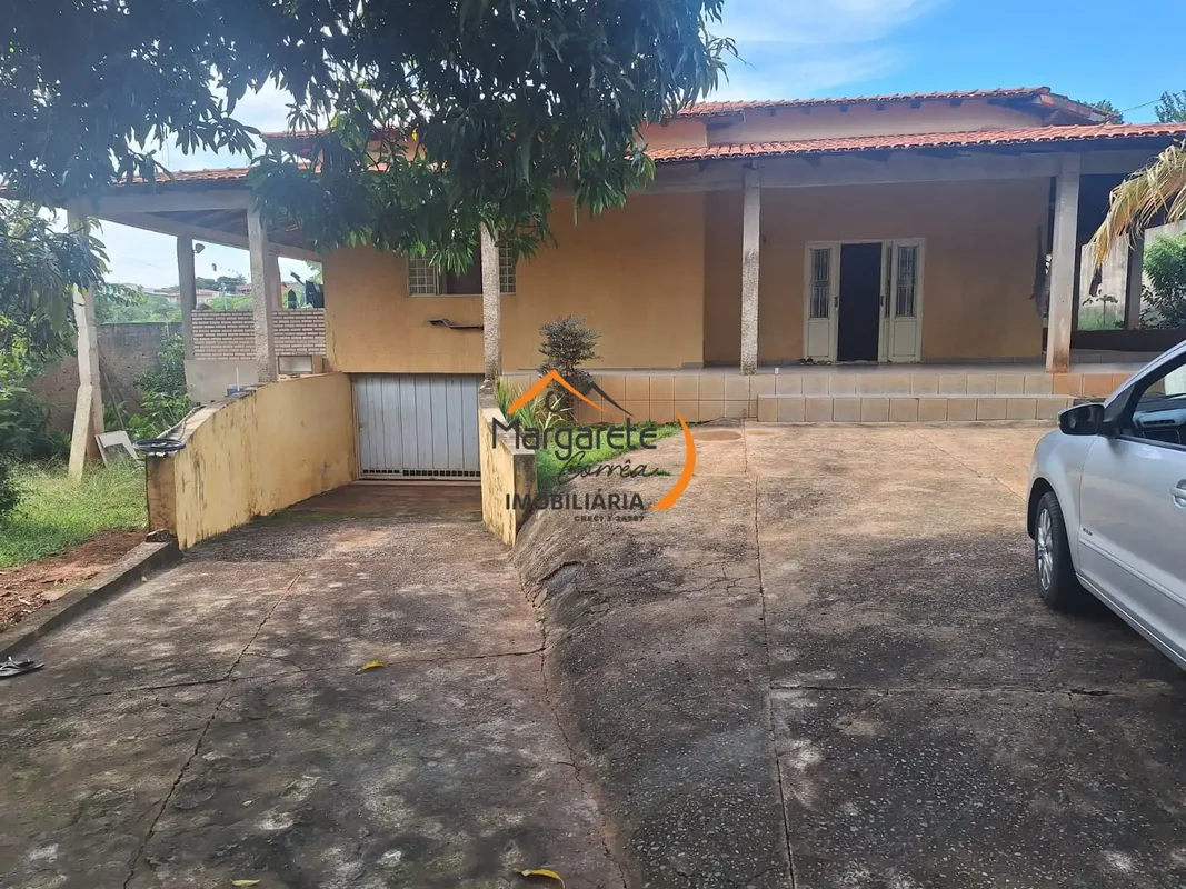 Imobiliária Margarete Corrêa vende casa na QMS 17 Setor de Mansões de Sobradinho...