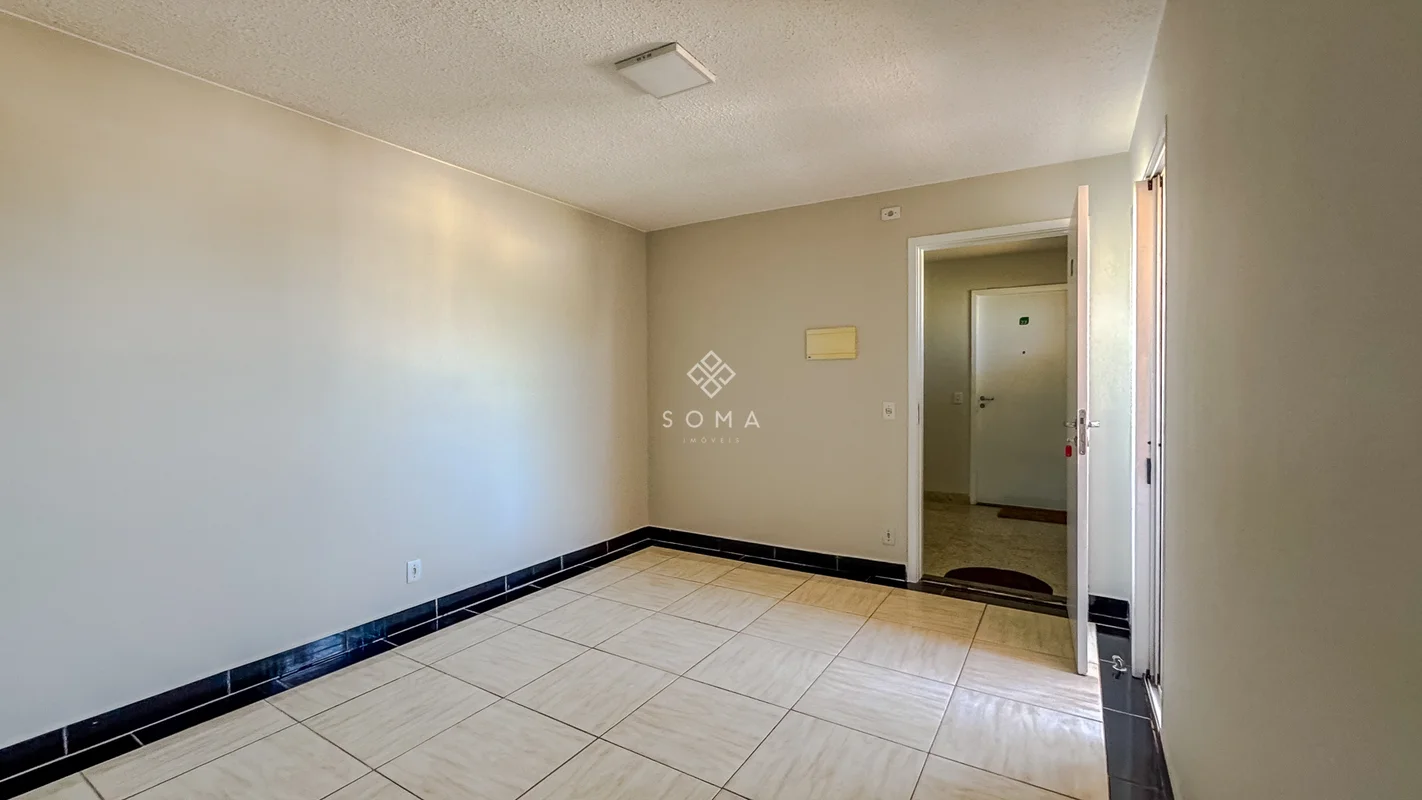 ESPECIFICAÇÕES DO APARTAMENTO:- Sala ampla - Varanda com fechamento em blindex- ...