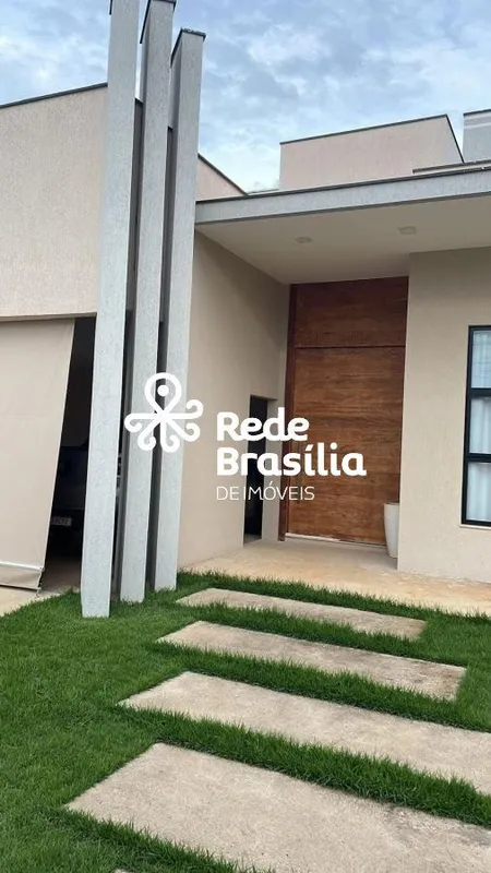Detalhes da CASA4 quartos, todos suítesSuíte master com closetSala ampla e aconc...