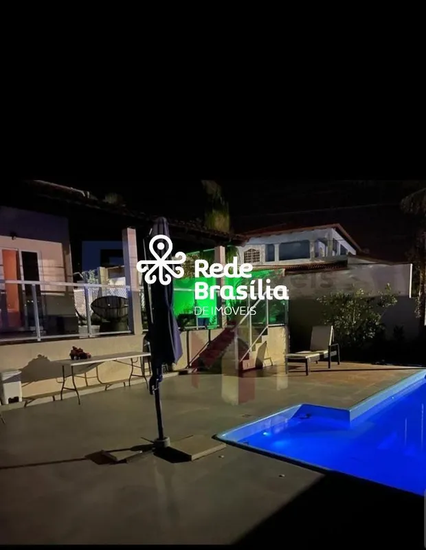 Excelente casa, com ambientes amplos, acabamento moderno e diversos diferenciais...