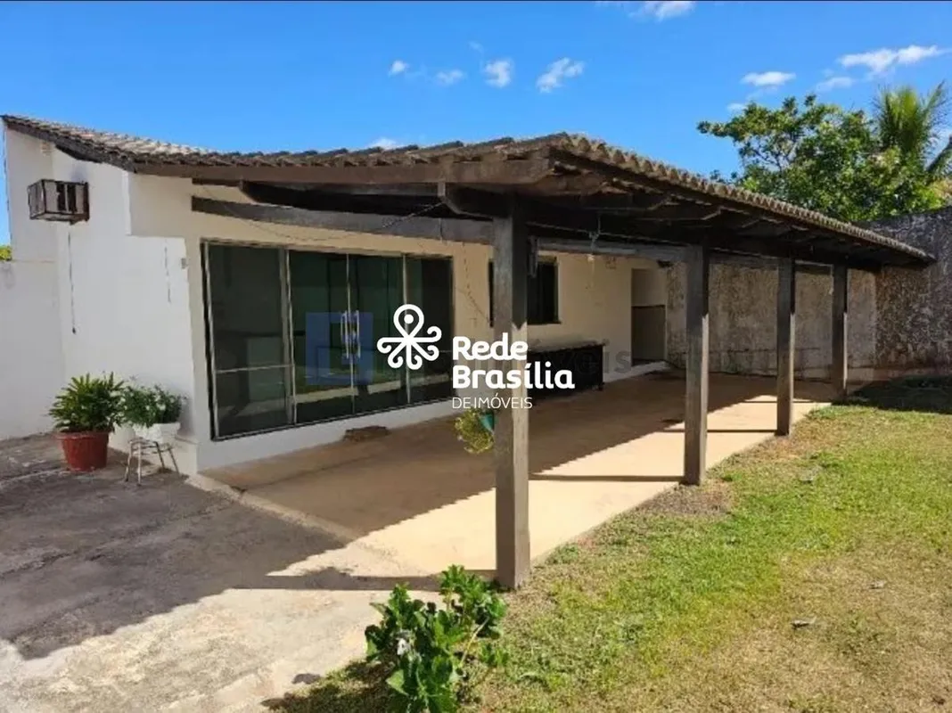 DETALHES DO IMÓVELÁrea privativa: 450 m²01 quarto01 sala01 banheiroÁrea aconcheg...
