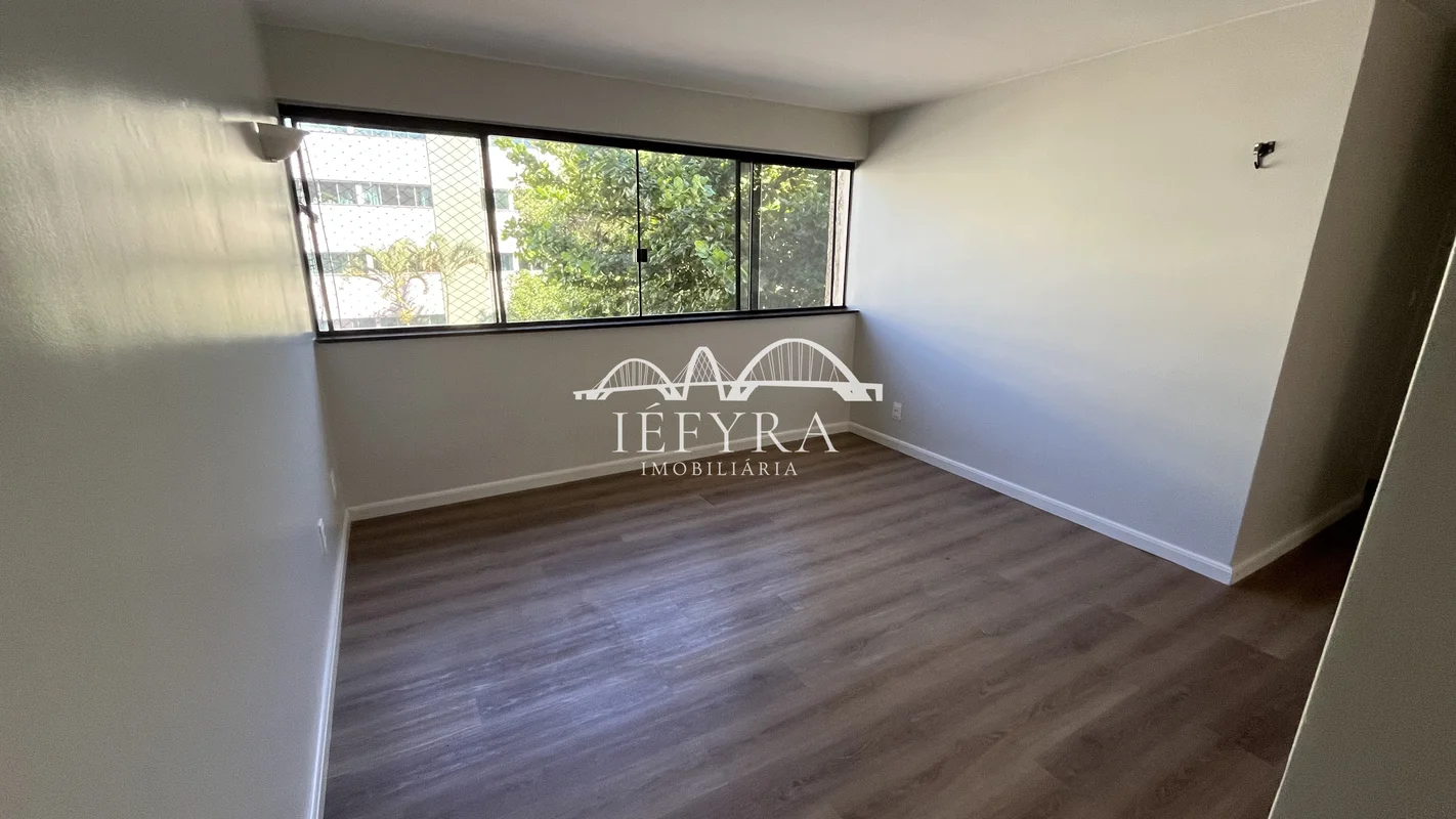 APARTAMENTO REFORMADO NO CRUZEIRO NOVO- Área privativa: 61m²- 3 quartos sendo 1 ...