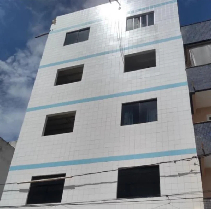 Excelente Kitnete na ADE de Águas Claras 28 M2 3•andar 1qto, banheiro e copa, de...