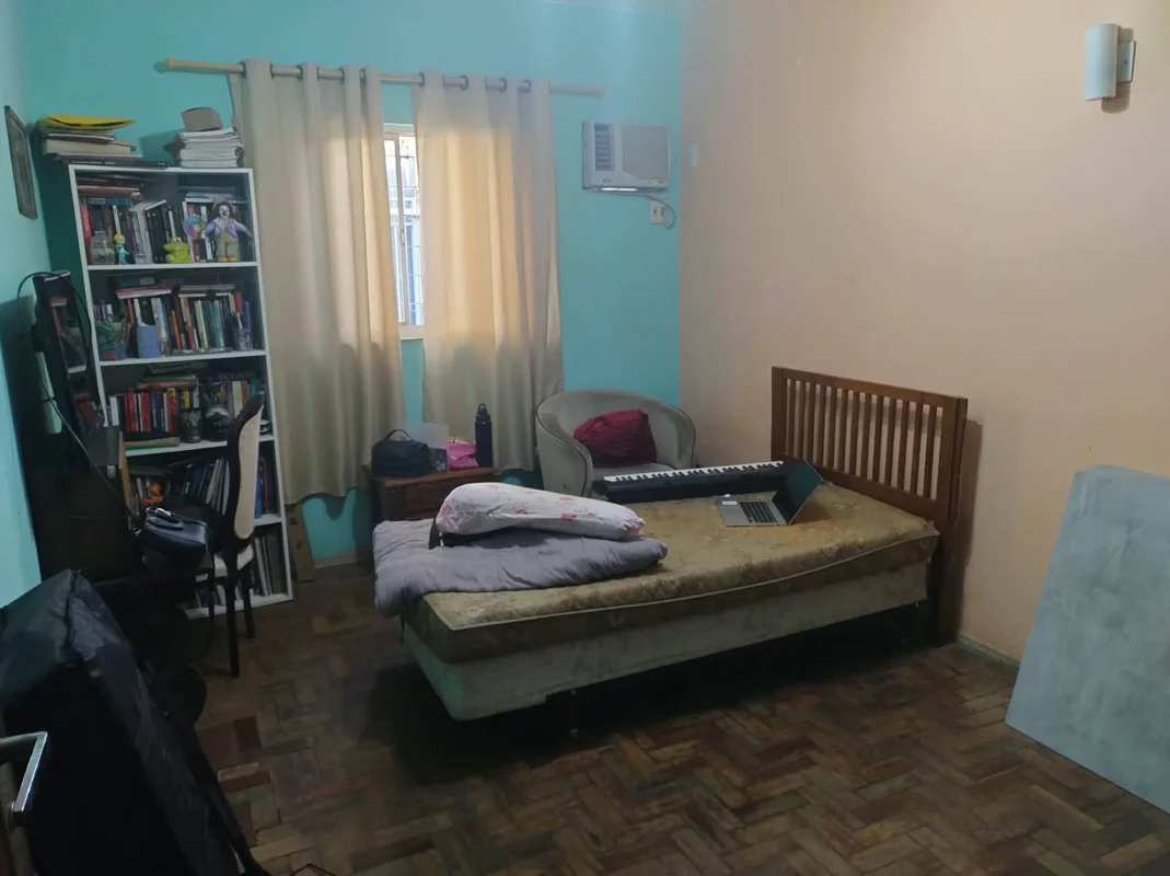 ?? CASA À VENDA EM TAGUATINGA – QNG 41Excelente oportunidade em uma das melhores...