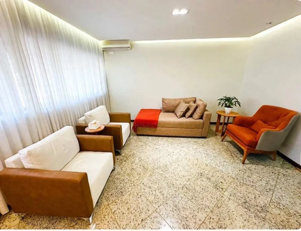 Sala comercial com 31,75 m² de área interna, localizada no bairro Asa Sul, em Br...