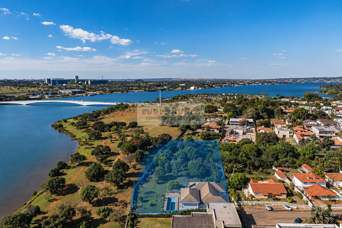 Ponta de Picolé | Casa com terreno de aproximadamente 6.000 m² | SHIS QL 10 | La...