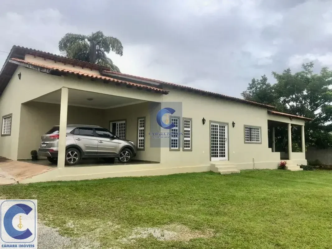 Casa em condomínio fechado!Condomínio residencial Solar dos montes.5 quartos;1 s...
