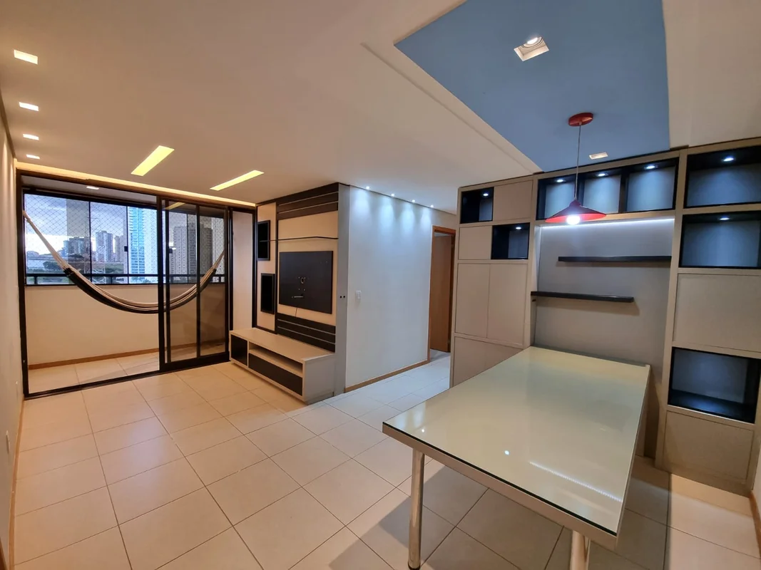 APARTAMENTO REFORMADO À VENDA NO RESIDÊNCIA DE ESPANHA | 67 M², 2 QUARTOS E VIST...