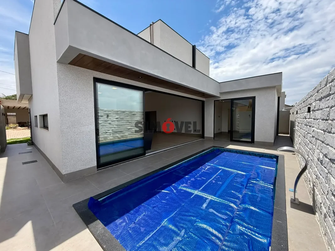 250m², casa nova, 4 qts, 3 suítes, piscina, churrasqueira,próxima a SmartFit R$ ...
