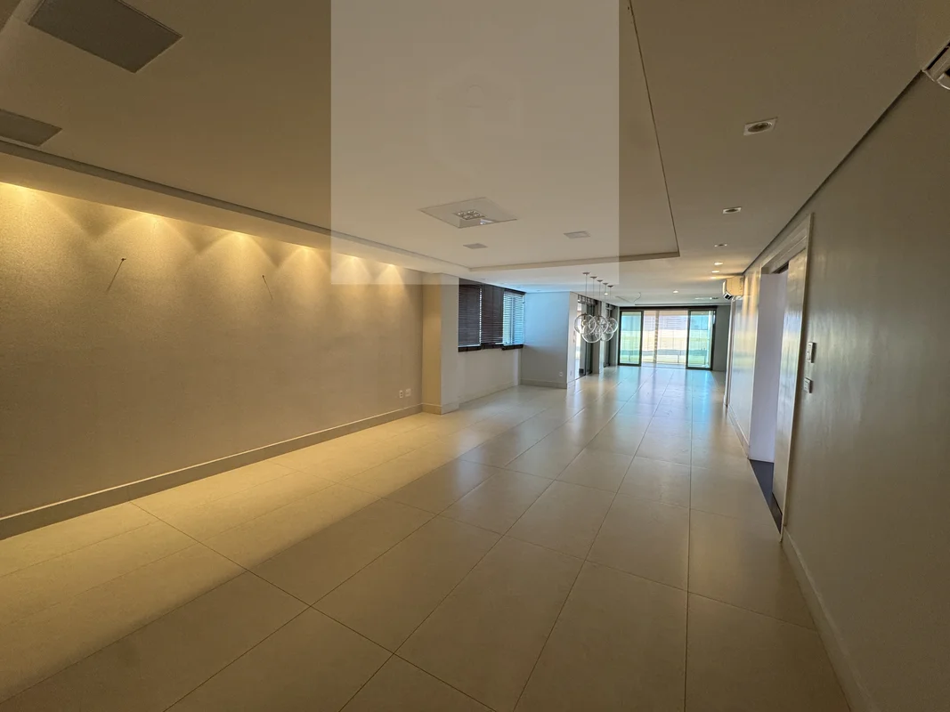 Pátio Suíça — 1 por Andar com 308m², 4 Suítes, 4 Vagas | A 600m do Parque Vaca B...