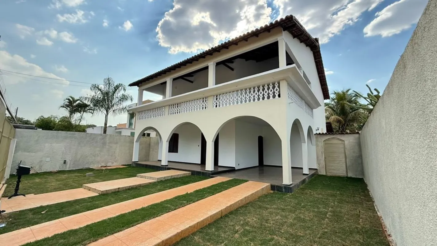 Imobiliária Solino vende excelente Sobrado localizado no condomínio morada dos n...