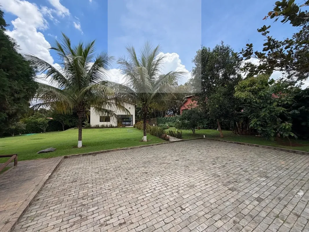 Country Ville (Hidrolândia) — Chácara com Chalé, 1.685m² de Terreno e Lazer Priv...