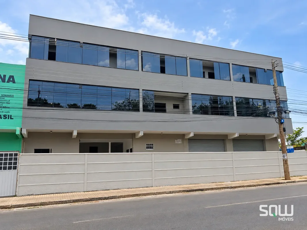 Excelente Loja recém construída, térrea, de esquina com 142,50m² ao lado da para...
