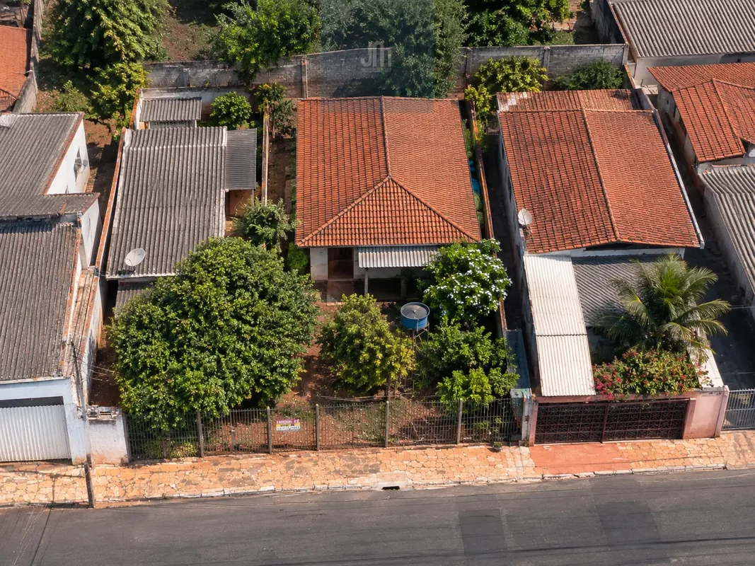 Lote localizado a 3 quadras da pecuária de Goiânia e próximo ao hospital das clí...