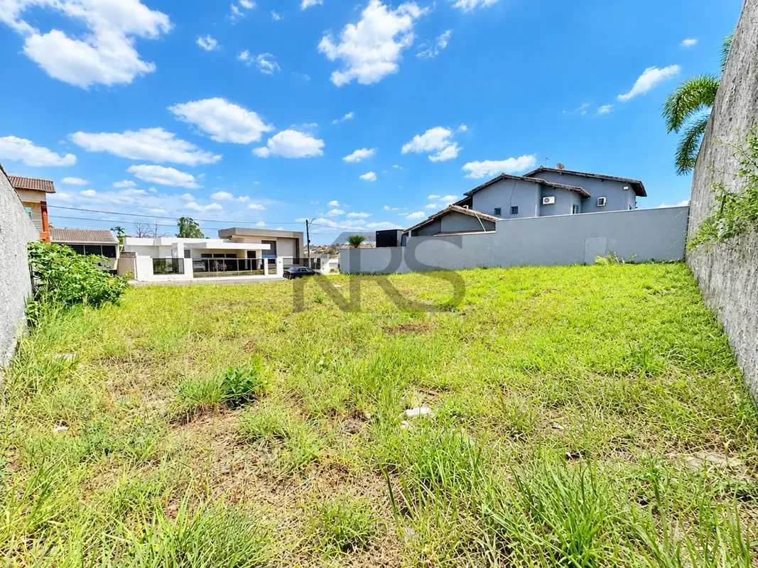 Lote | Pronto para Construir | Plano | 500m² | 100% Regularizado | Aceita Financ...