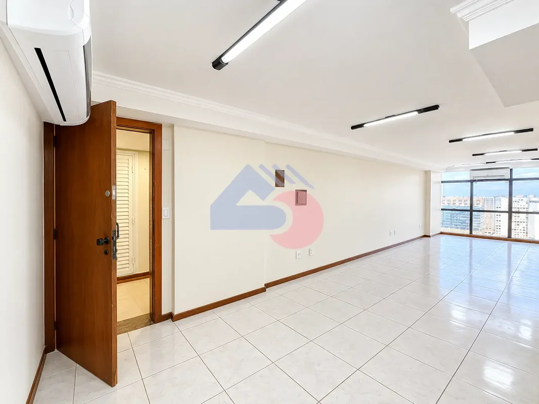 SALA COMERCIAL DE 48M² NO 18º ANDAR DO EDIFÍCIO CENTRAL PARK, SETOR COMERCIAL NO...