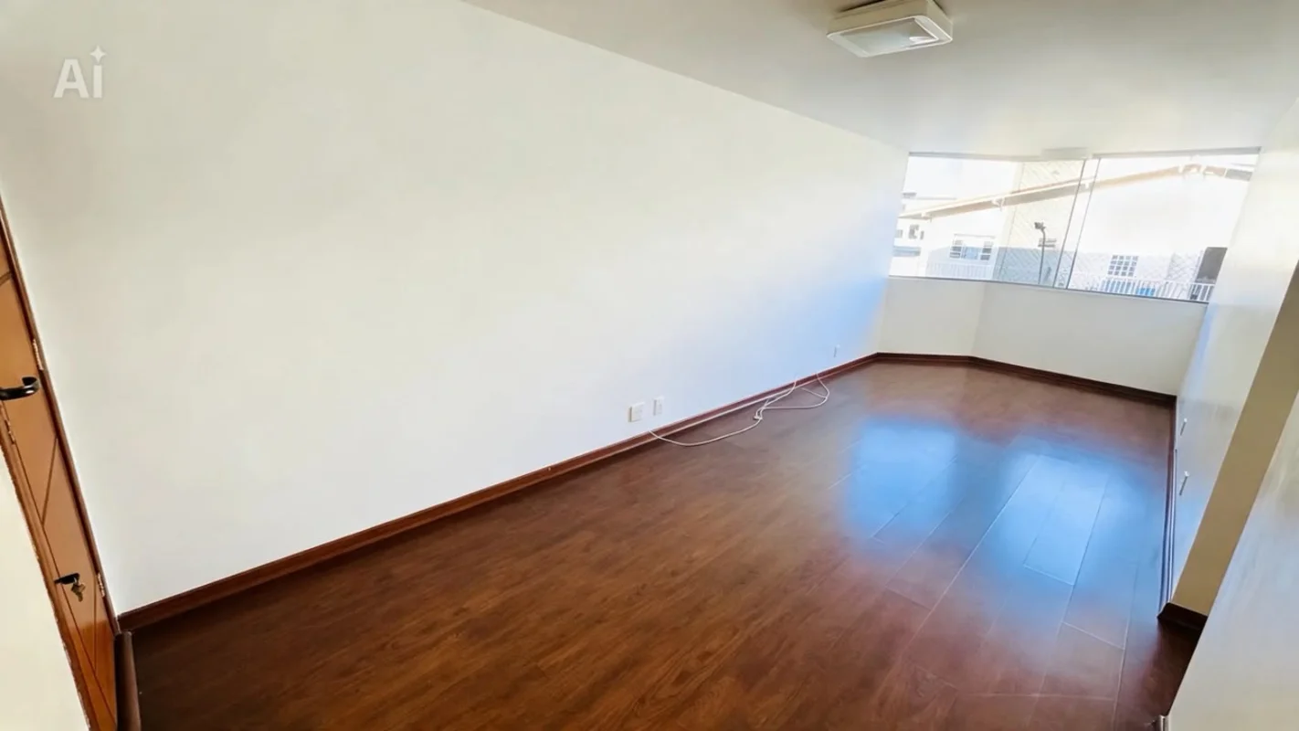 Excelente oportunidade no Guará II!Apartamento com 81 m², bem distribuídos, loca...