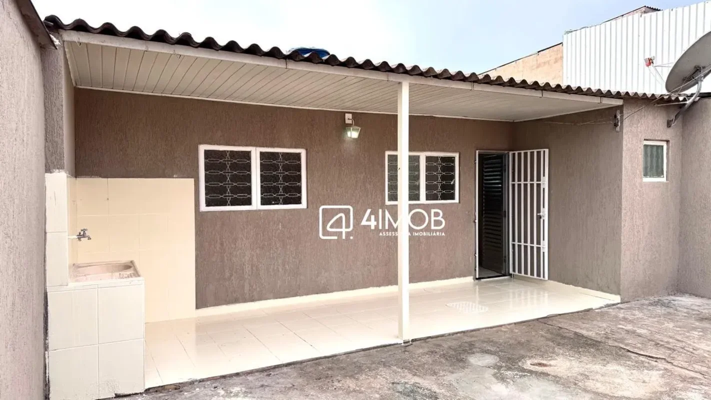 QN 205 Samambaia. Casa de 2 quartos pronta para morar!Localizada em uma das melh...