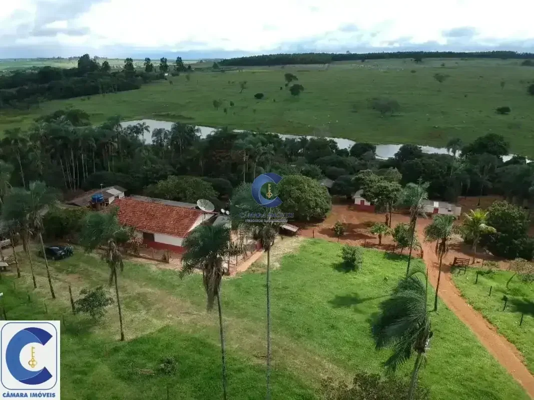 Imagine uma fazenda de 735.000 m² em Interlândia, distrito de Interlândia, GO, c...