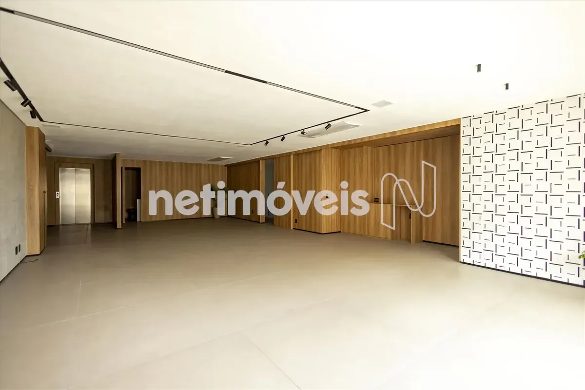 SQNW 111 - SOPHISTIQUE - NOROESTE Um apartamento de grandes proporções, com 303,...