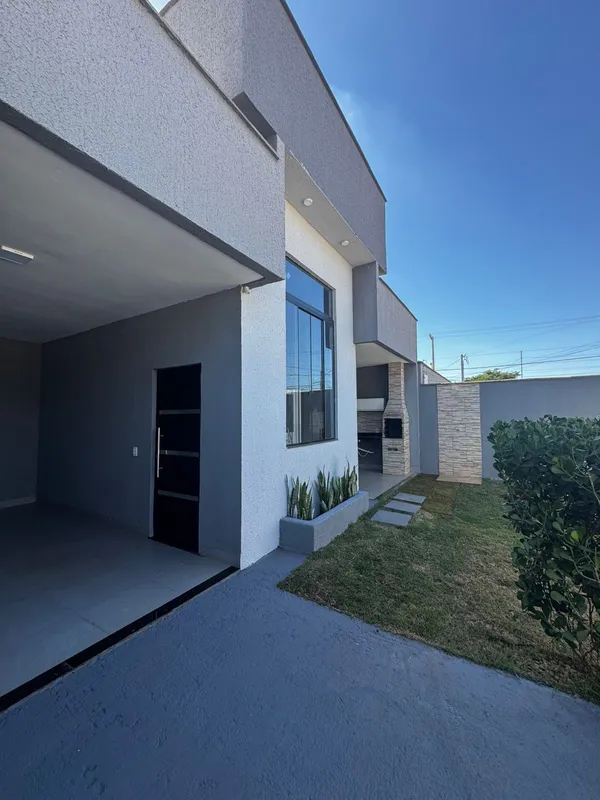 Casa térrea pronta para venda no bairro Cardoso, em Aparecida de Goiânia, com lo...