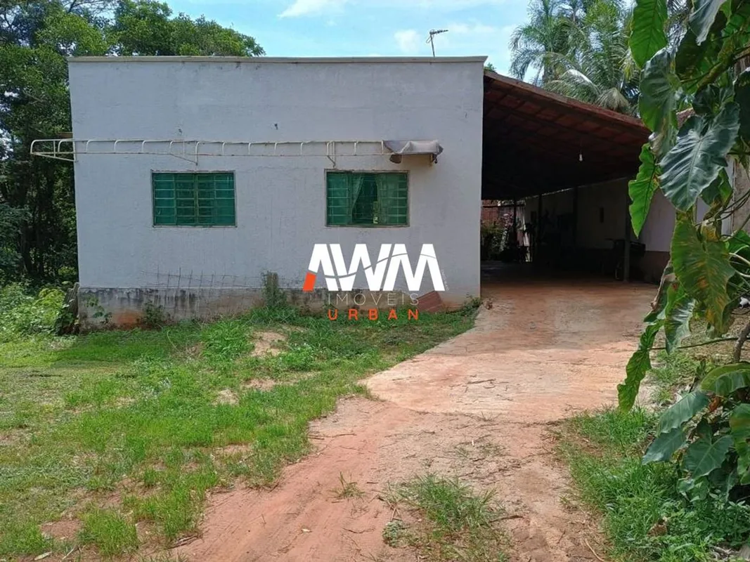 Casa de 3 Quartos com 1 suíte estilo rústica no Sítios de Recreio Samambaia .Àre...
