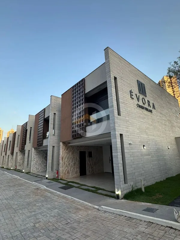 Descubra o conforto, a sofisticação e a segurança de viver em um condomínio fech...