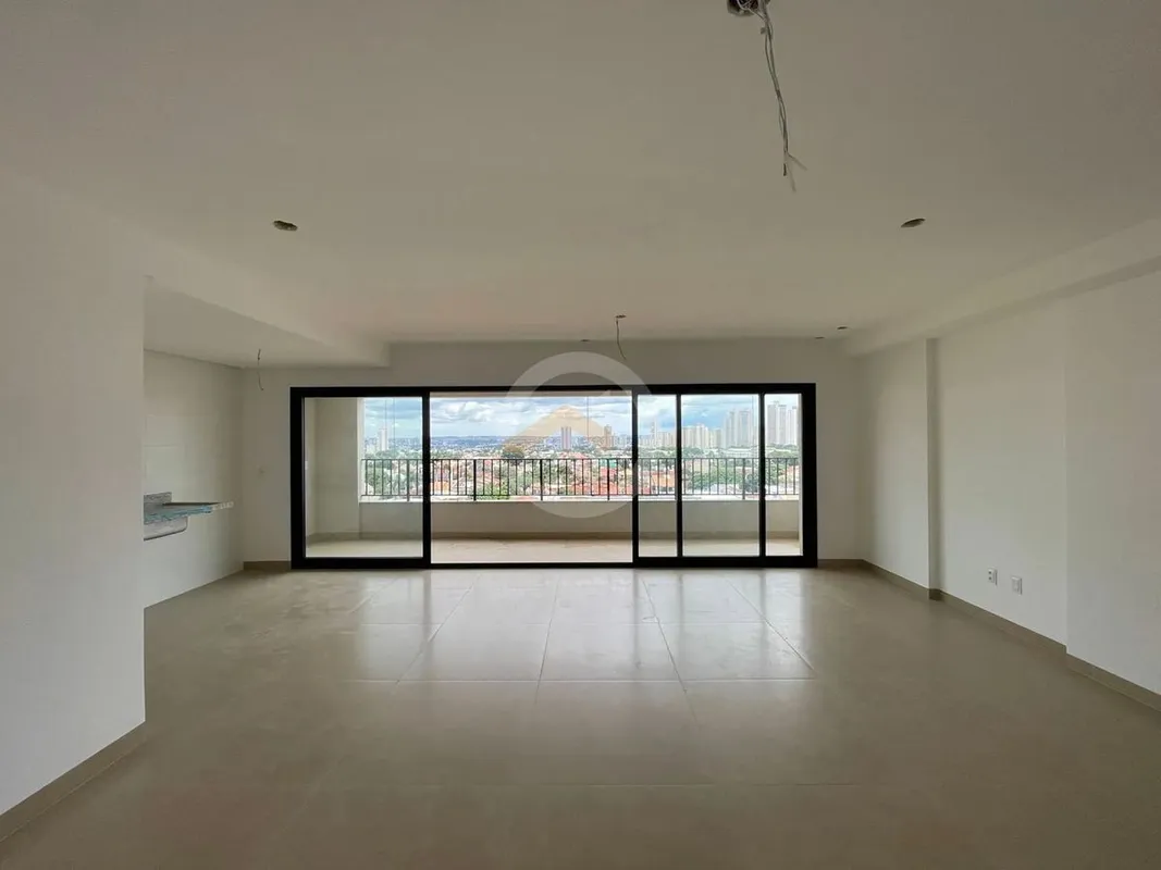 Apartamento com 3 suítes no Jardim América. A 1km do Parque Vaca Brava e Goiania...