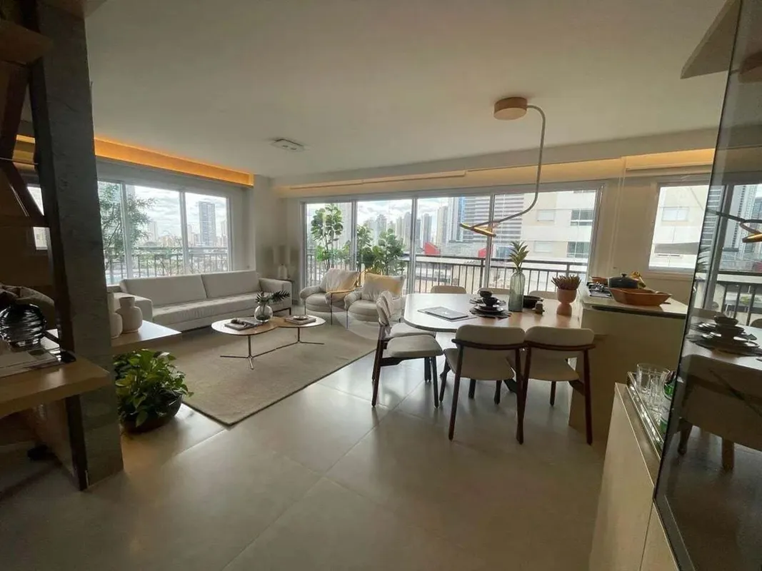 Apartamento mobiliado e decorado à venda no Setor Bueno com 122 m² e 3 suítes. P...