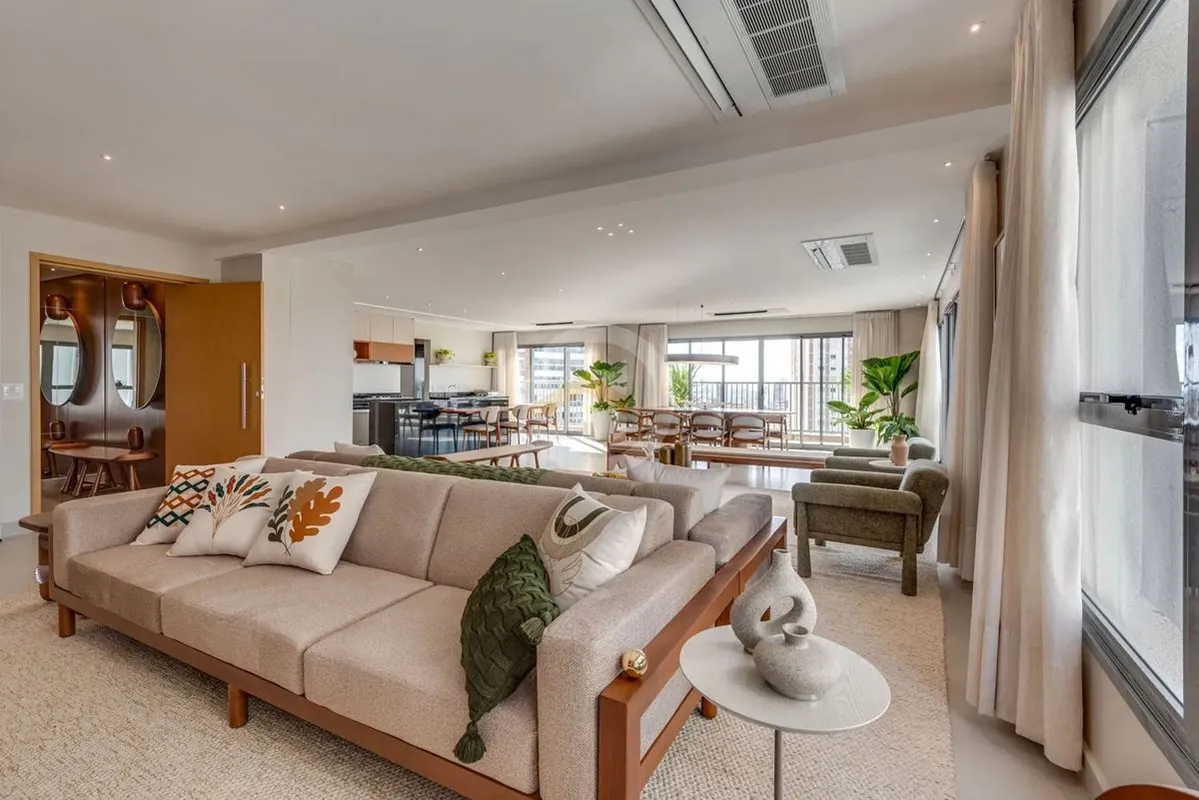 OPUS SUNNA | 4 SUÍTES | MOBILIADO E DECORADO EM FRENTE À PRAÇA DO SOLViva em um ...