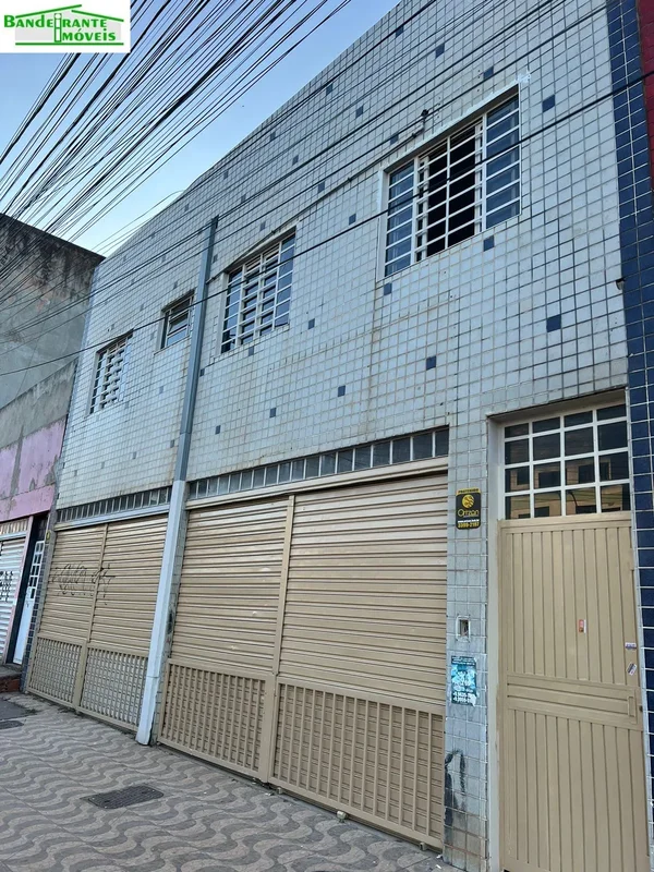 IMÓVEL COMPOSTO POR:- 01 QUARTO; - SALA;- COZINHA;- ÁREA DE SERVIÇO;- BANHEIRO;A...