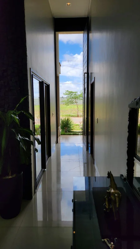TERRAS ALPHA 1R$ 1.299.000,360m2 lote180m2 construção 4 suítes plenasCozinha com...