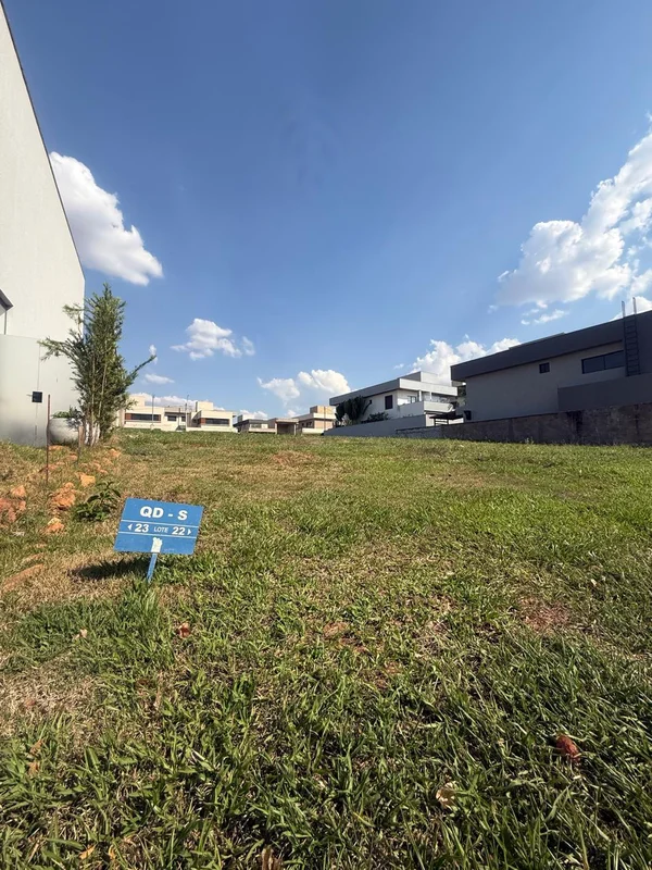 Oportunidade Urgente: Lote de 306 m² no Jardins Porto com 100% de Permuta em Veí...