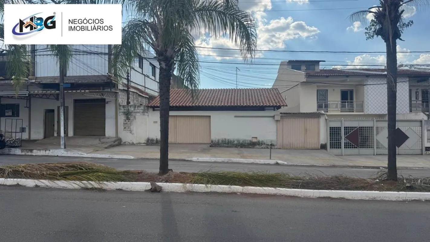  Localizada na prestigiada Avenida Afonso Pena, no encantador bairro Jardim Plan...