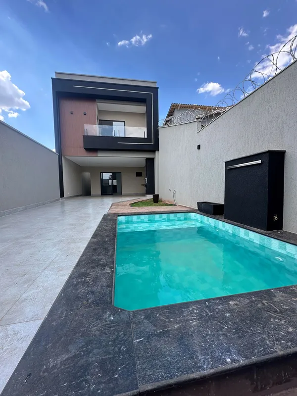 - Lindíssimo Sobrado · Ótima localização- » Sobrado na metade do lote 6x30- » Ar...