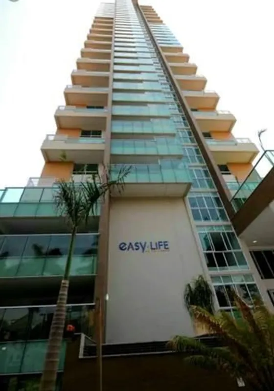 Apartamento duplex com ambientes modernos, com vista para o Parque Vaca Brava, ó...
