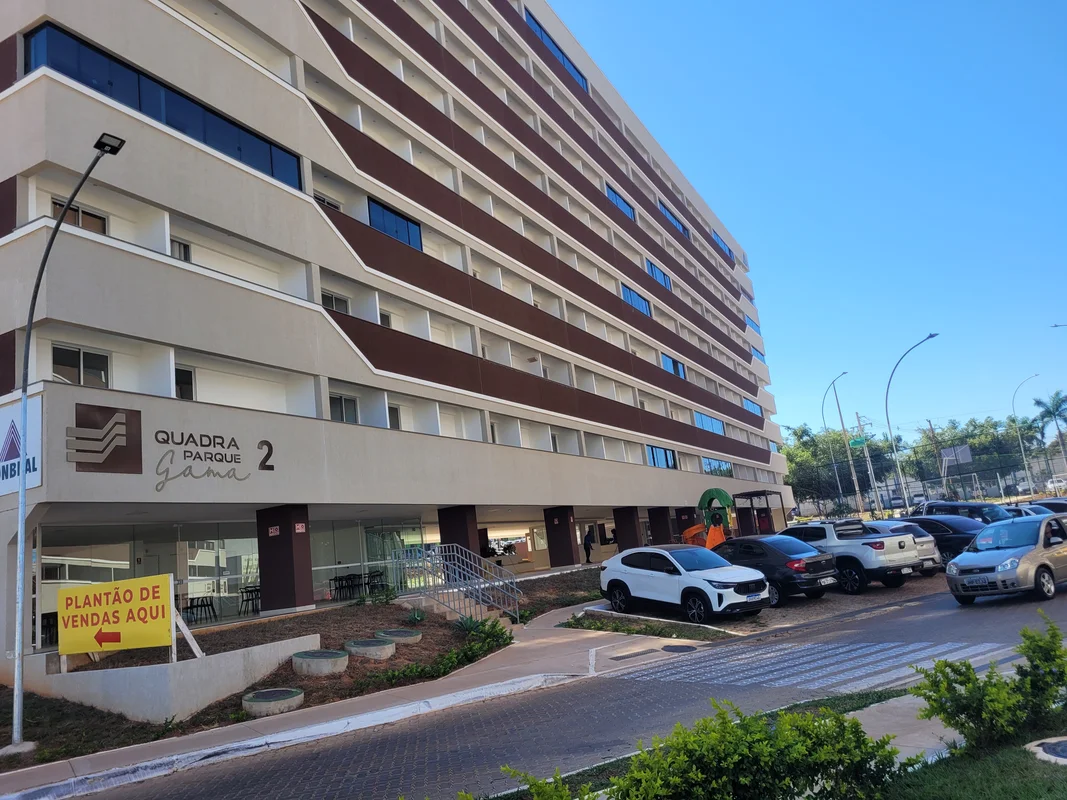 Descubra um apartamento acolhedor e acessível no Condomínio Quadra Parque Gama, ...