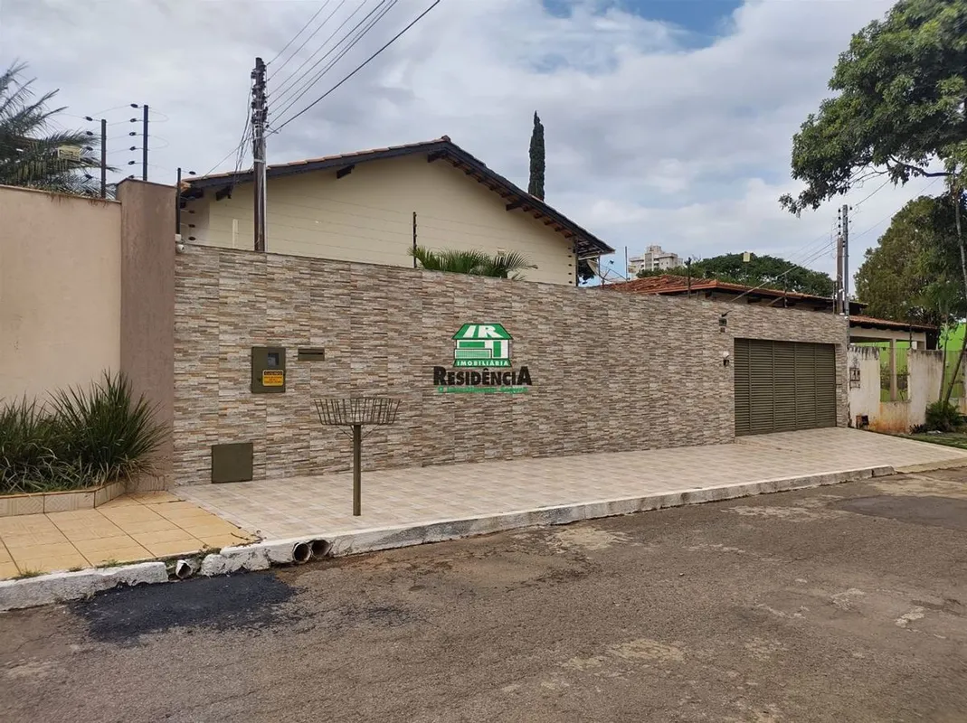 CASA COMERCIAL PARA LOCAÇÃO - JUNDIAÍ, ANÁPOLIS/GOExcelente casa comercial com 3...