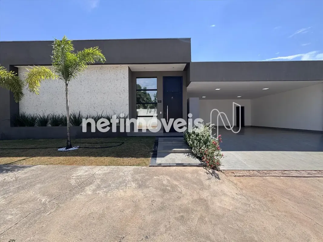 CASA ESPAÇOSA E COMPLETA PARA LOCAÇÃO Uma excelente opção para quem busca confor...
