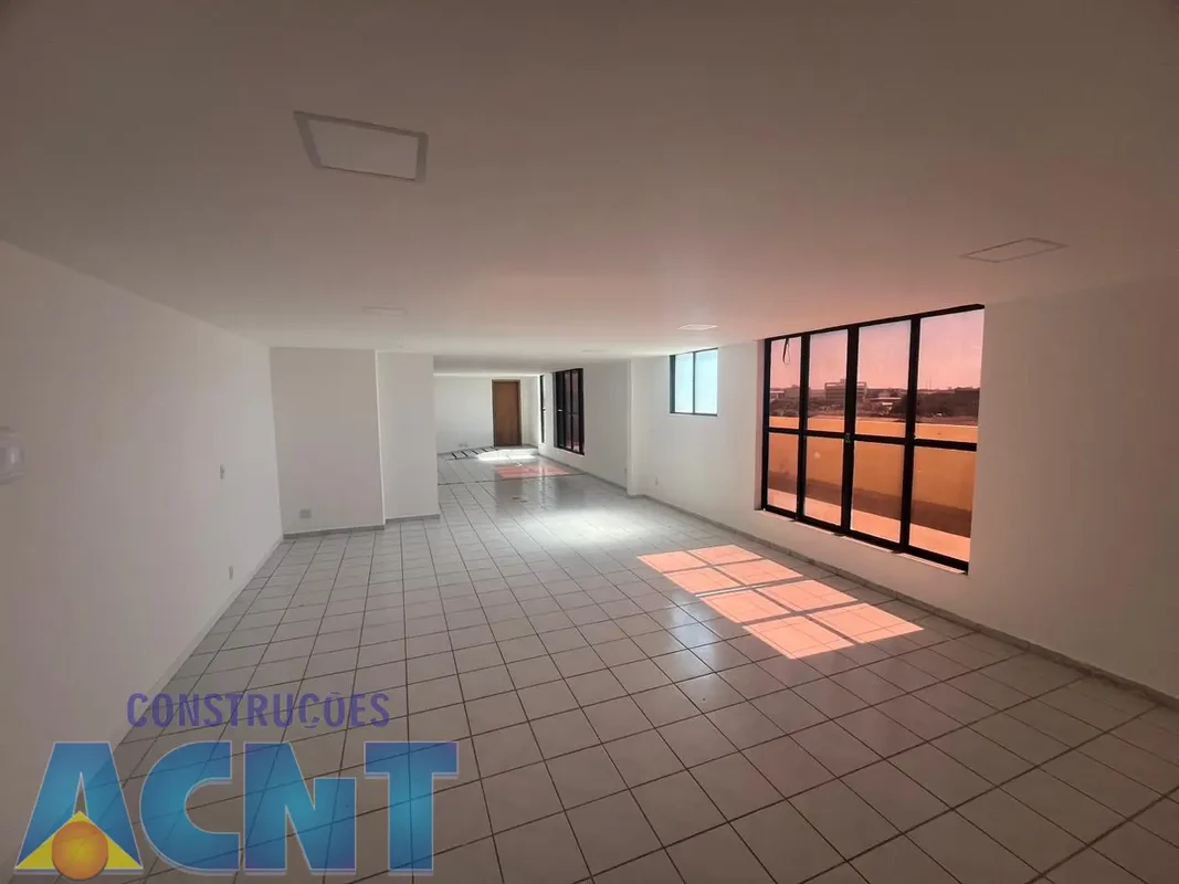 ALUGO EXCELENTE SALA NA COBERTURA COM VARANDA SIA TRECHO 3Sala 408 - 157m² (área...