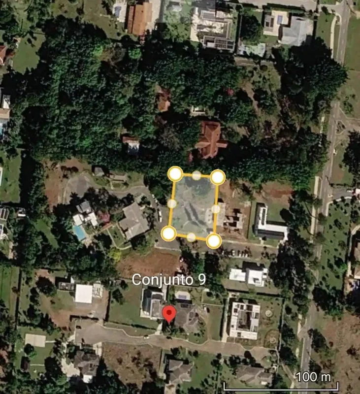 Oportunidade Única no Park Way: Lote de Alto Padrão na SMPW Quadra 17Realize o p...